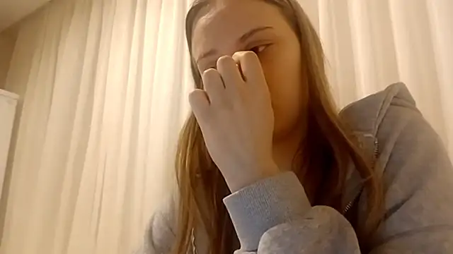 CrackShirker's cam snapshot