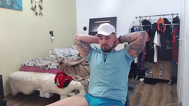 Tiberius_hunk live sex cam