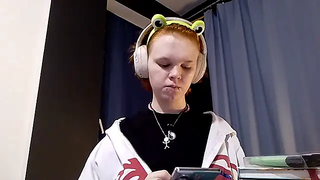 CurlaPettyBom's cam snapshot