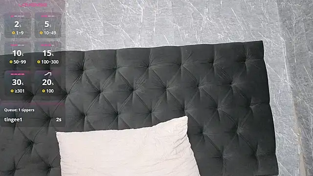 aria__monroe's cam snapshot