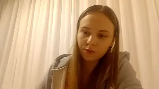 CrackShirker's cam snapshot