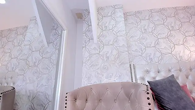 amara_rousse's cam snapshot