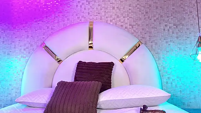 emmy_rose25's cam snapshot