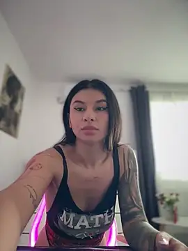 DramaQueen__ live sex cam