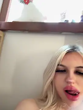 Steffi_Snowbunny live sex cam