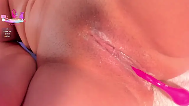 MadelineFox's cam snapshot