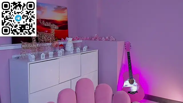 leylamirage's cam snapshot