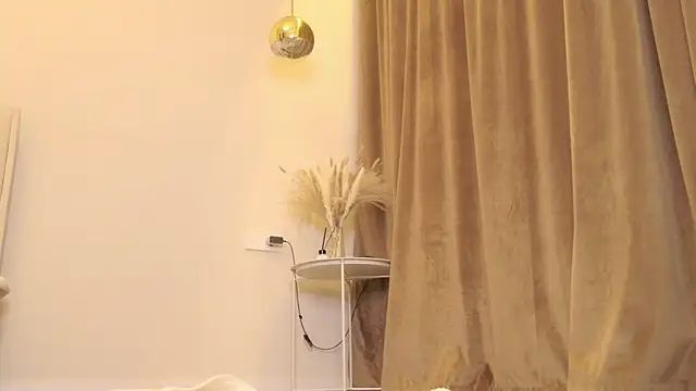 ActiveDi live sex cam