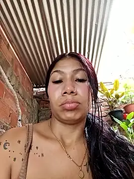 Rous-squir live sex cam