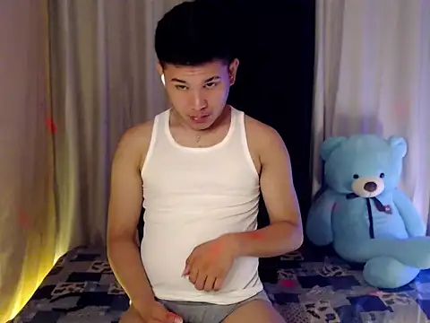 horny_levi's cam snapshot