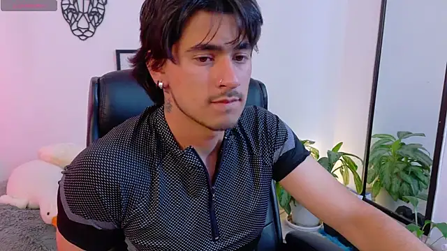 Elian_savoy live sex cam