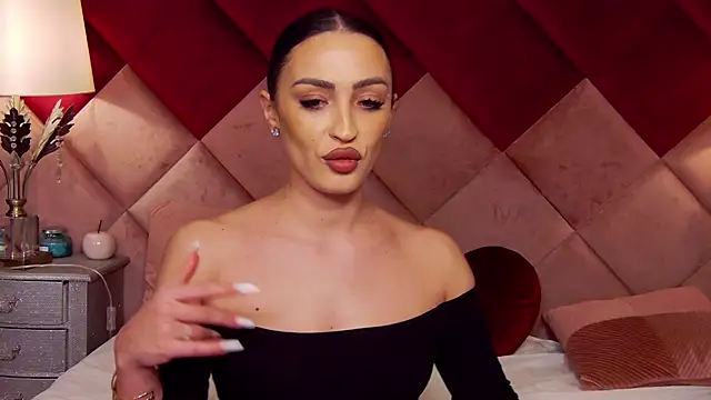 VictoriaLanes's cam snapshot