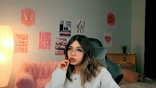 dinnerwithflowers's cam snapshot