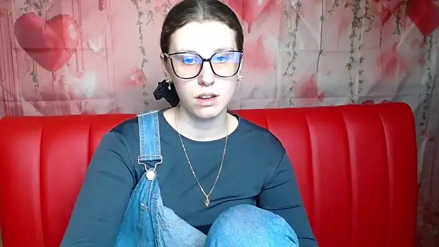 LilianaShine live sex cam