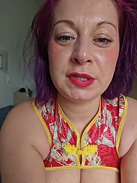 Chaudesquirt live sex cam