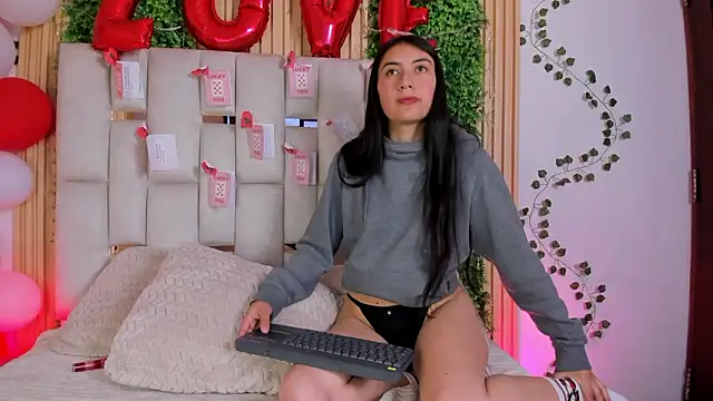 Emma_Nmm live sex cam