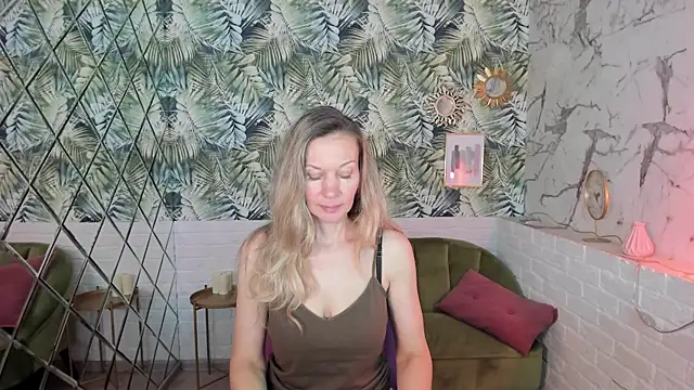 NancyGrace live sex cam