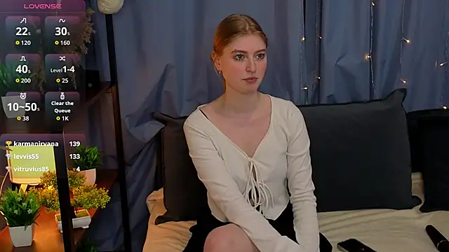 LanaRoxxy's cam snapshot