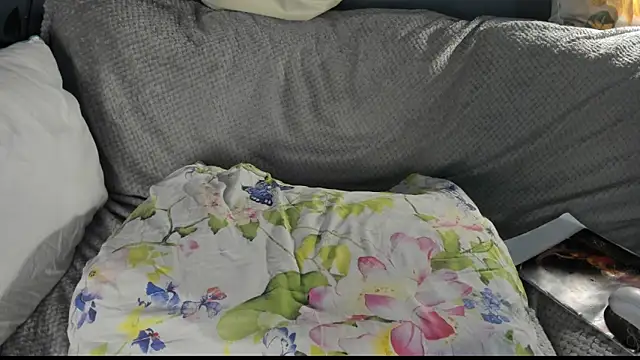 missbenz live sex cam