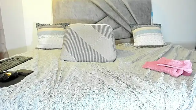 Deliciouscocoa live sex cam