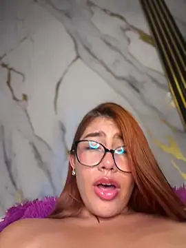 sara_calderon's cam snapshot