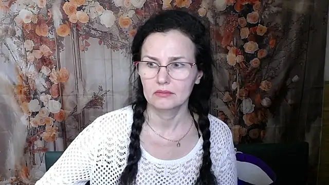 Miroslava_Happi's cam snapshot