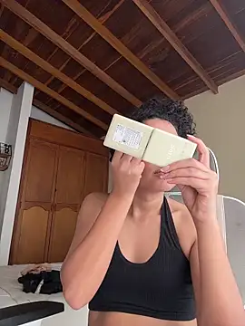 GabriSaenz live sex cam