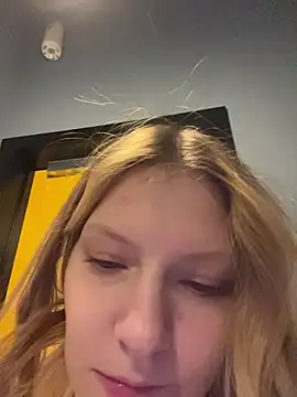 MaryHiggins's cam snapshot