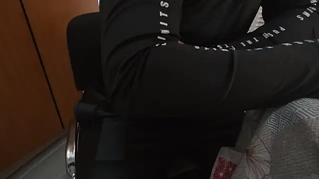 TARKAN1's cam snapshot