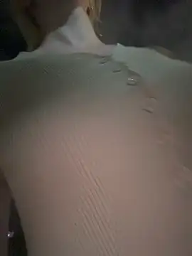 RonnieKiss live sex cam