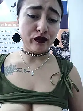 _Sarah-Office1's cam snapshot