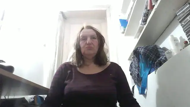 AnnaLive570's cam snapshot