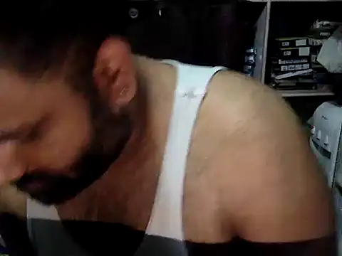 hairy_boy6inch's cam snapshot