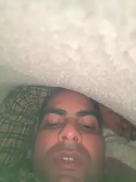 hardlysuck's cam snapshot