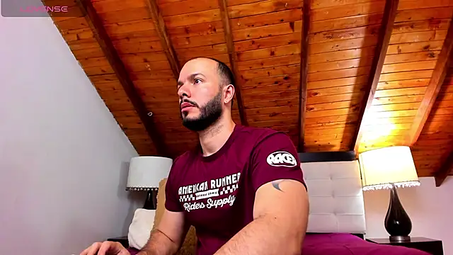 Tom_Bailey live sex cam