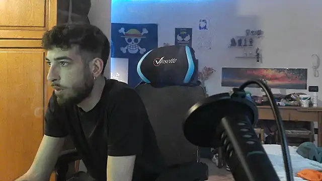 maestroboris95's cam snapshot