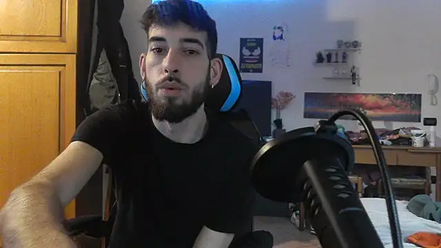 maestroboris95 live sex cam