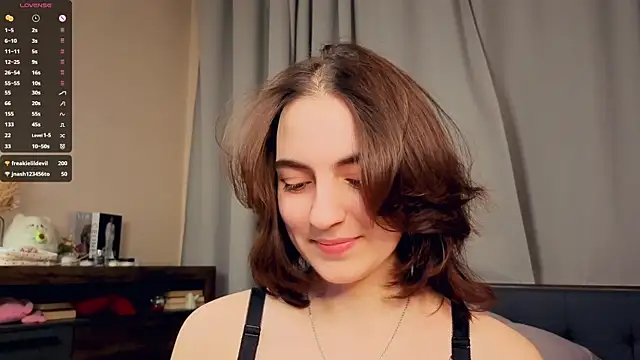 DracosMoon live sex cam