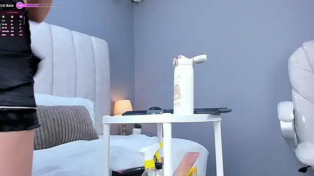 EmyWalton_'s cam snapshot