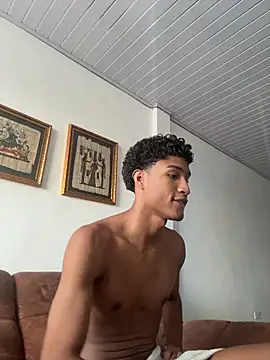 Masterikee live sex cam