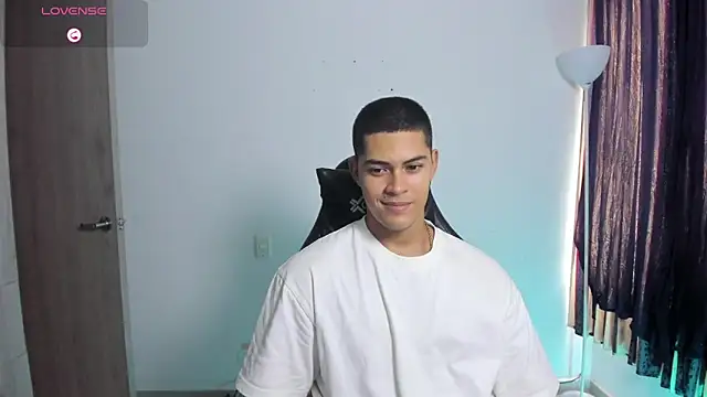 Iamdylan777 live sex cam