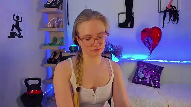 NancyHottie's cam snapshot