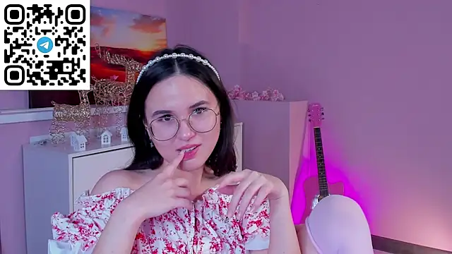 leylamirage's cam snapshot