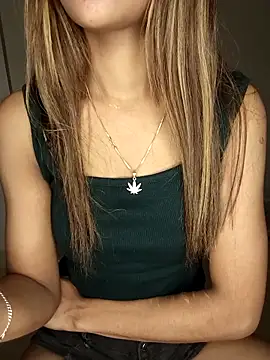 LOVELY_BABYJI's cam snapshot