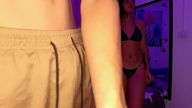 Ana_and_Leo live sex cam