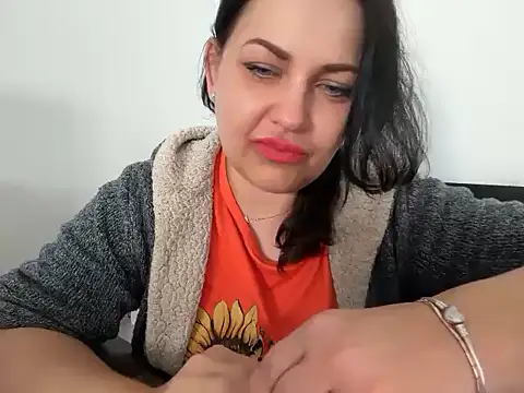 Noryvane live sex cam