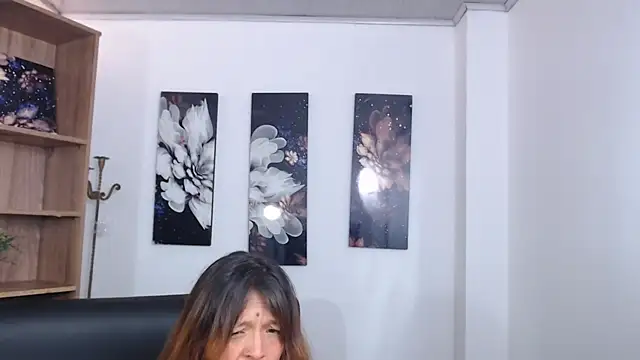 Queen_fit77's cam snapshot