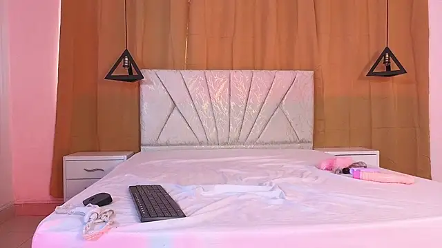 rossane_luxe's cam snapshot