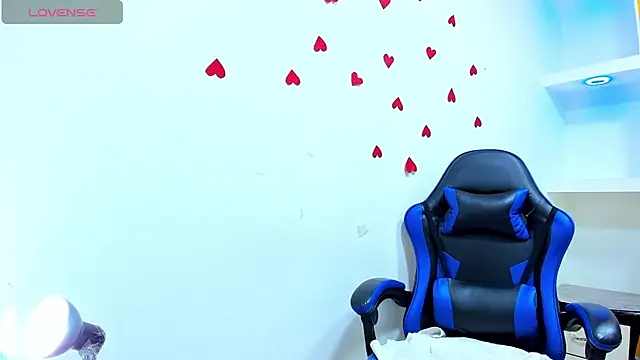 angell_cooper8's cam snapshot