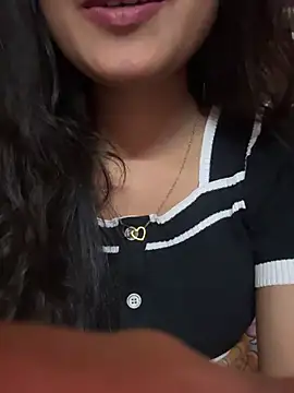 Rakhiii12's cam snapshot